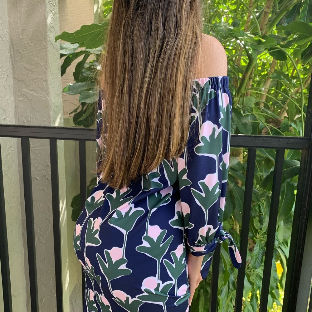 Cold shoulder patterned comfy dress